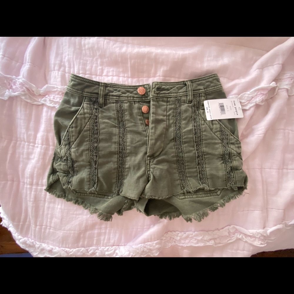 NWT Free People Cargo Shorts - Picture 2 of 6